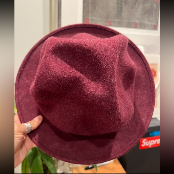 Authentic Vivienne Westwood World’s End Mountain Hat - Picture 6 of 7